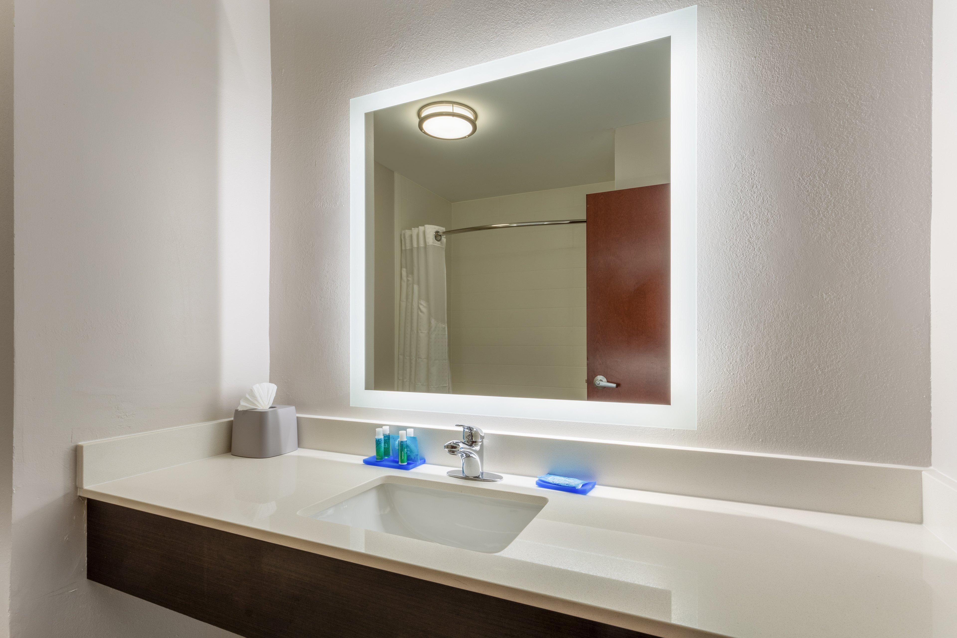 Holiday Inn Express Arrowood By Ihg Charlotte Zewnętrze zdjęcie