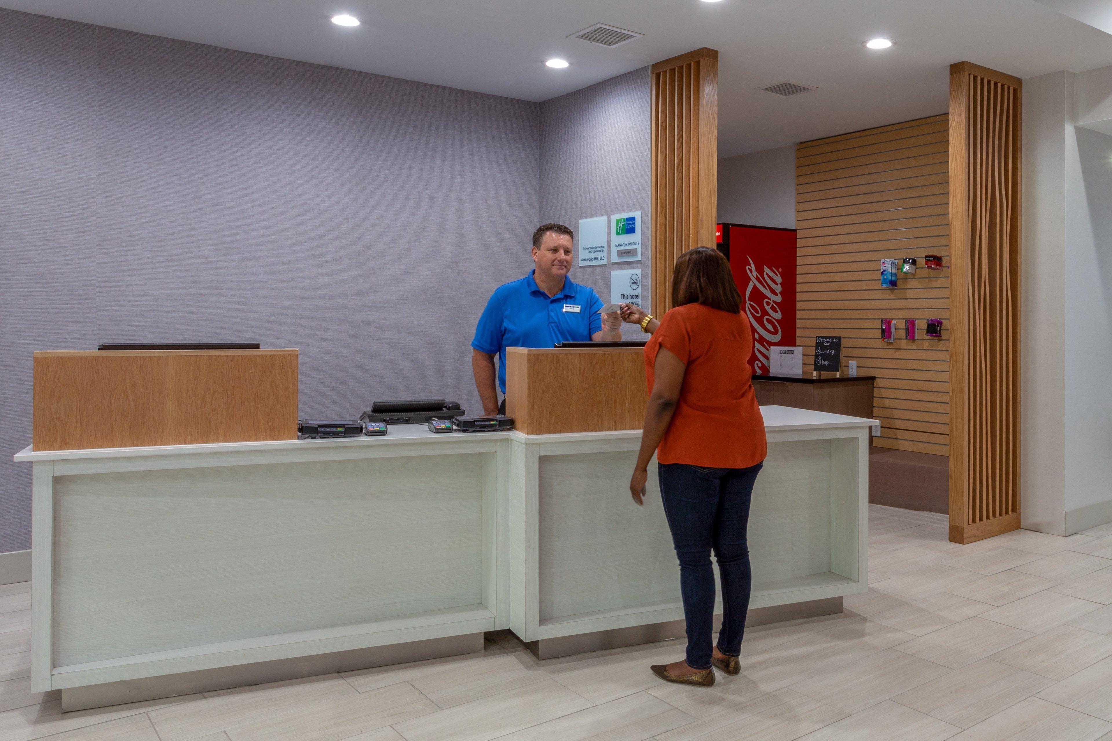 Holiday Inn Express Arrowood By Ihg Charlotte Zewnętrze zdjęcie