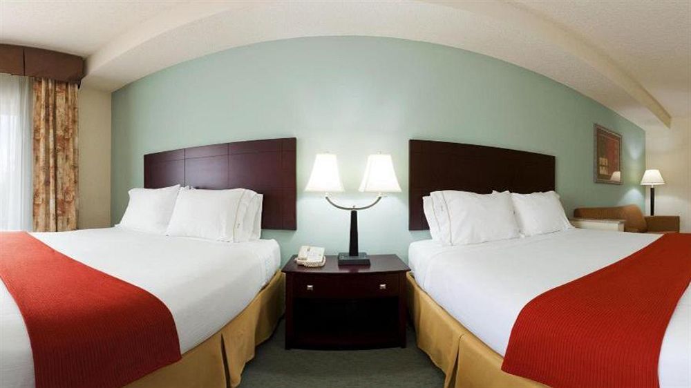 Holiday Inn Express Arrowood By Ihg Charlotte Zewnętrze zdjęcie