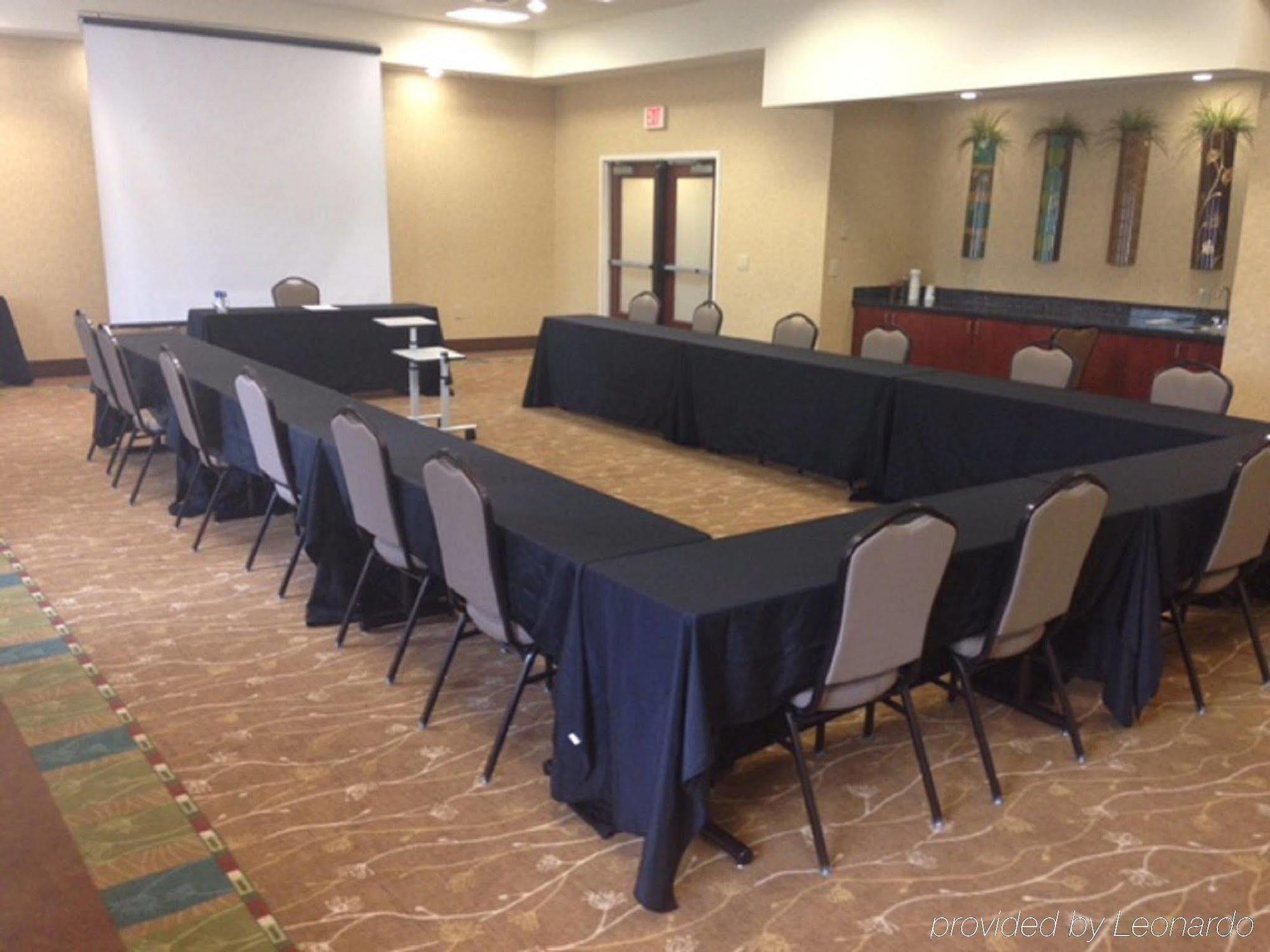 Holiday Inn Express Arrowood By Ihg Charlotte Zewnętrze zdjęcie