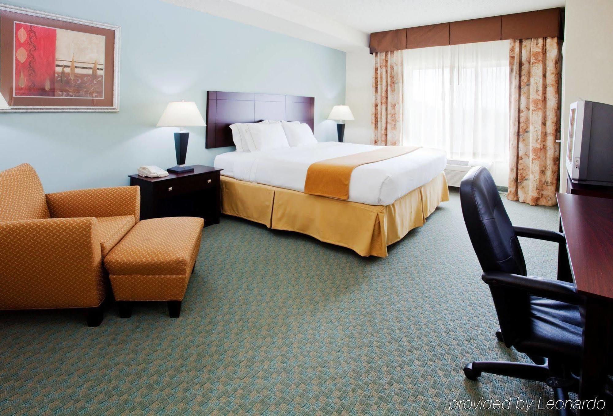 Holiday Inn Express Arrowood By Ihg Charlotte Zewnętrze zdjęcie